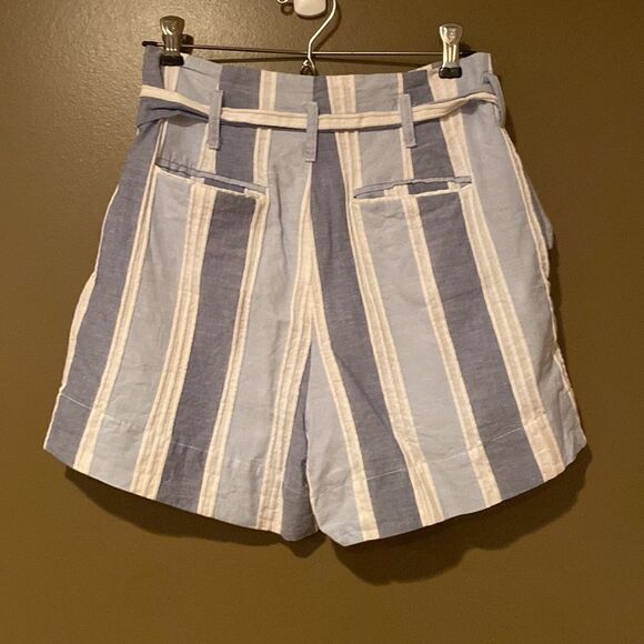 Gianni Bini Stripe Shorts Size Small - Picture 4 of 10